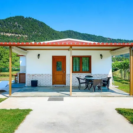 Nyaraló Semiramis *